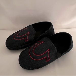 Mens True Religion Slippers Size 7-8 used